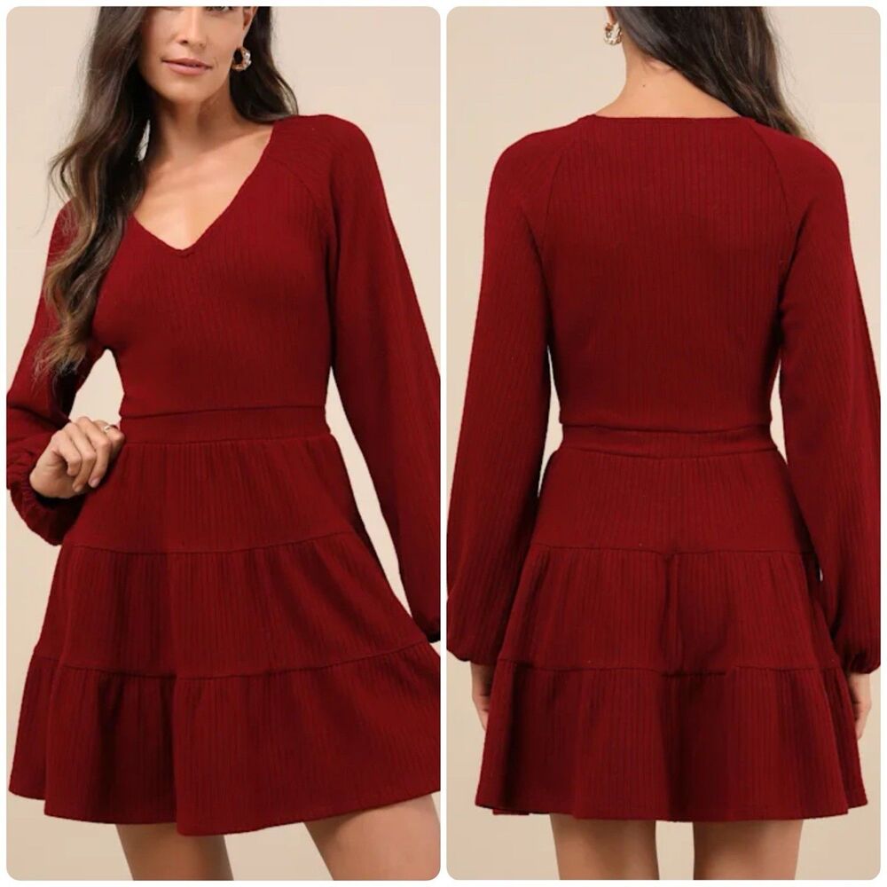 Lulus Adorable Option Wine Red Long Sleeve Mini Sweater Dress Womens sz M Tiered